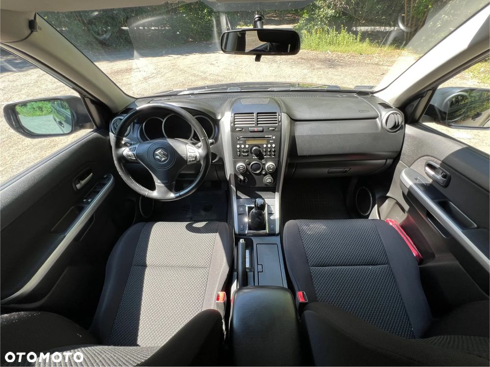 Suzuki Grand Vitara 1.9 DDiS Premium EU5 - 10