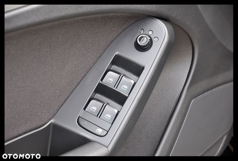 Audi A4 Avant 2.0 TDI DPF Ambiente - 28