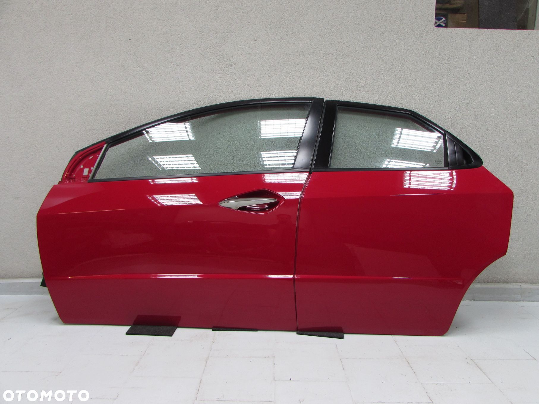 HONDA CIVIC VIII UFO 06-11 DRZWI PRZOD LEWE KPL R81 DO ZALOZENIA - 1