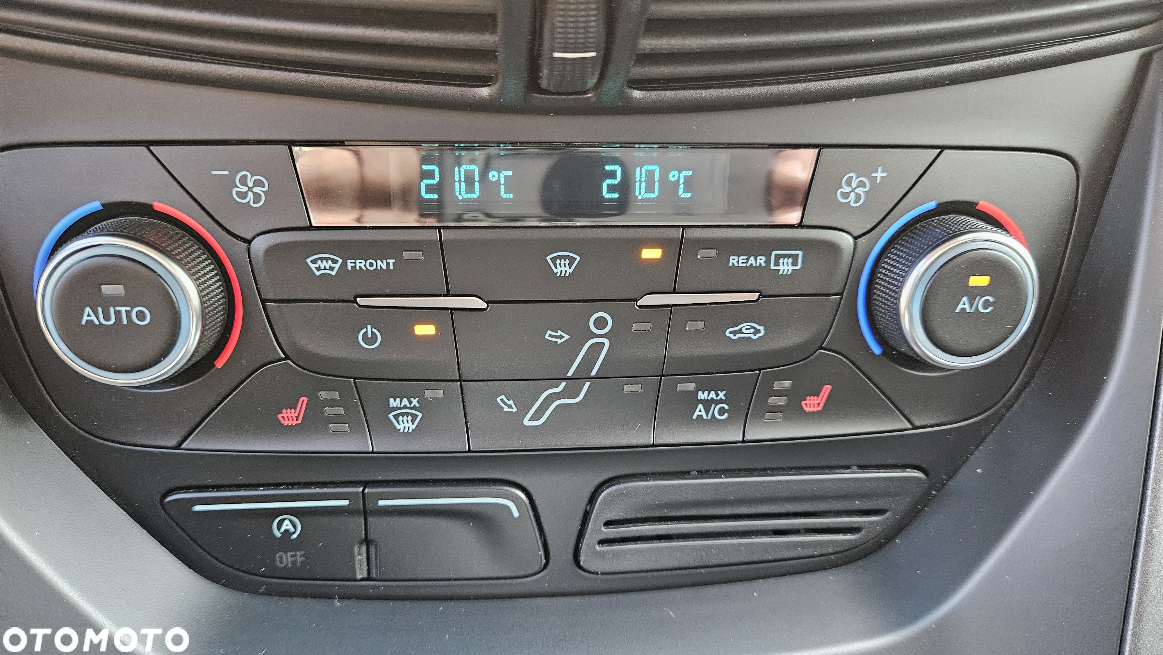 Ford C-MAX 1.0 EcoBoost Titanium ASS - 15