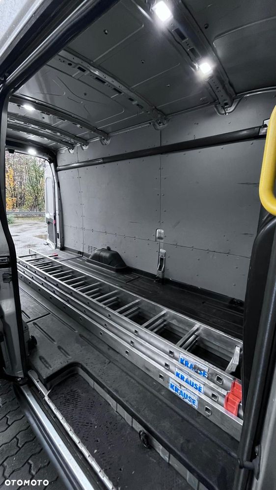 Ford Transit - 10