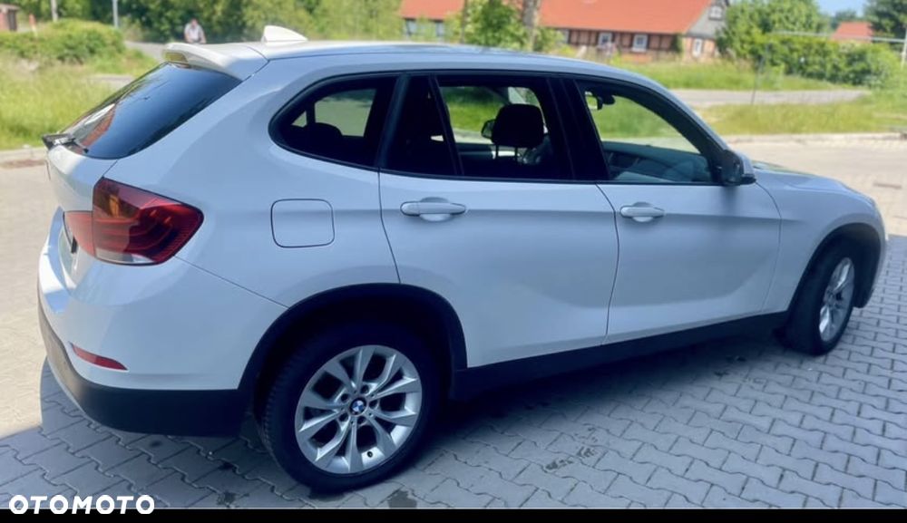 BMW X1 sDrive18d xLine - 4
