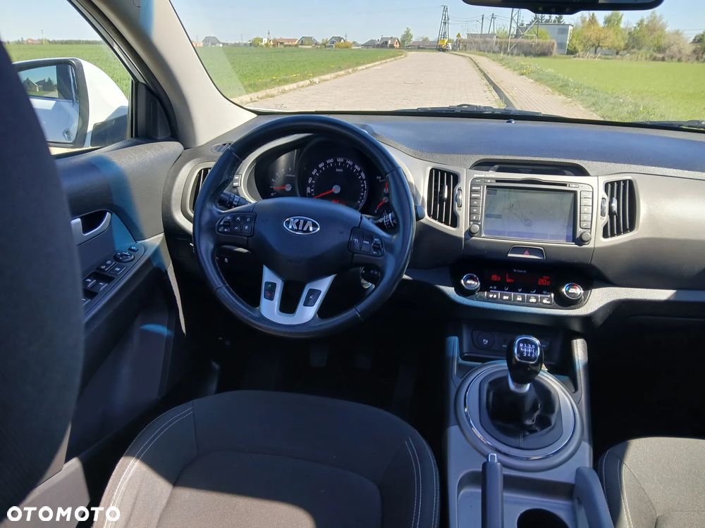 Kia Sportage 1.7 CRDI 2WD ISG Dream-Team Edition - 8