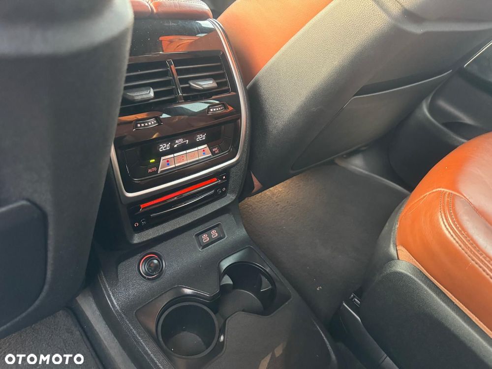 BMW X7 M50d sport - 16