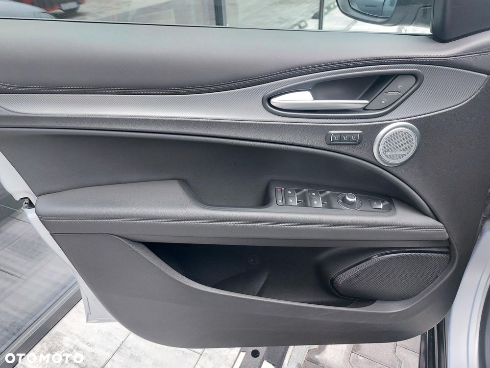 Alfa Romeo Stelvio 2.0 Turbo Competizione Q4 - 17