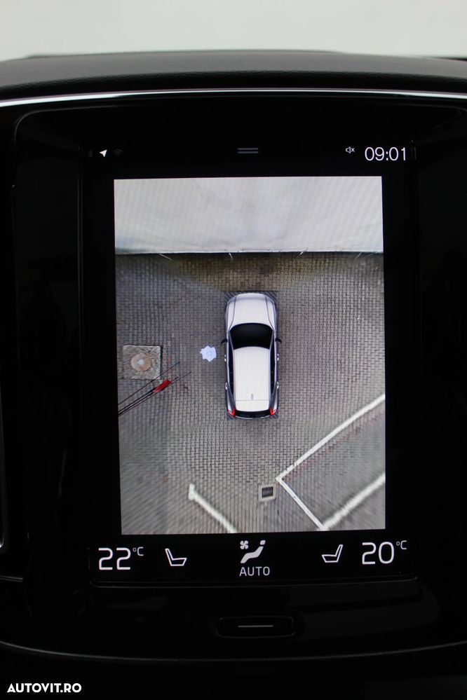 Volvo XC 40 - 28