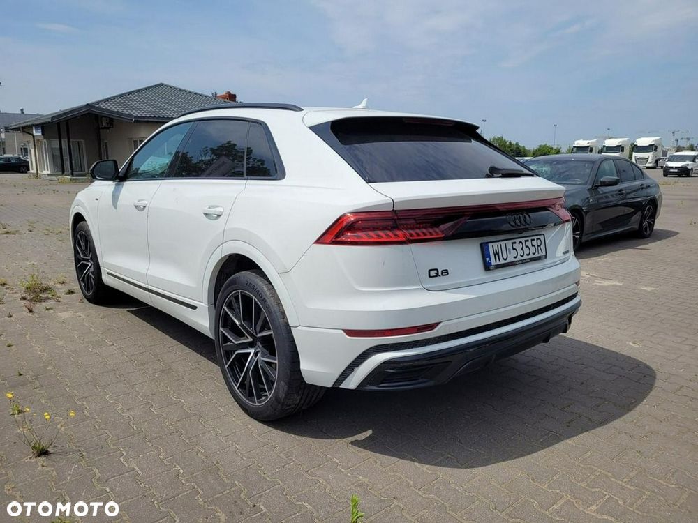 Audi Q8 - 4