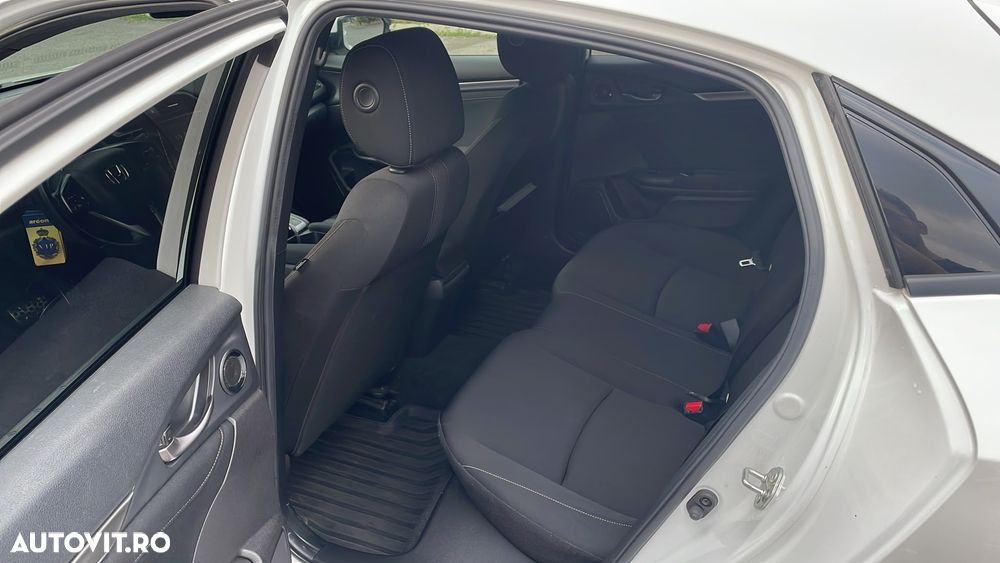 Honda Civic 1.5 VTEC Turbo CVT Sport - 10