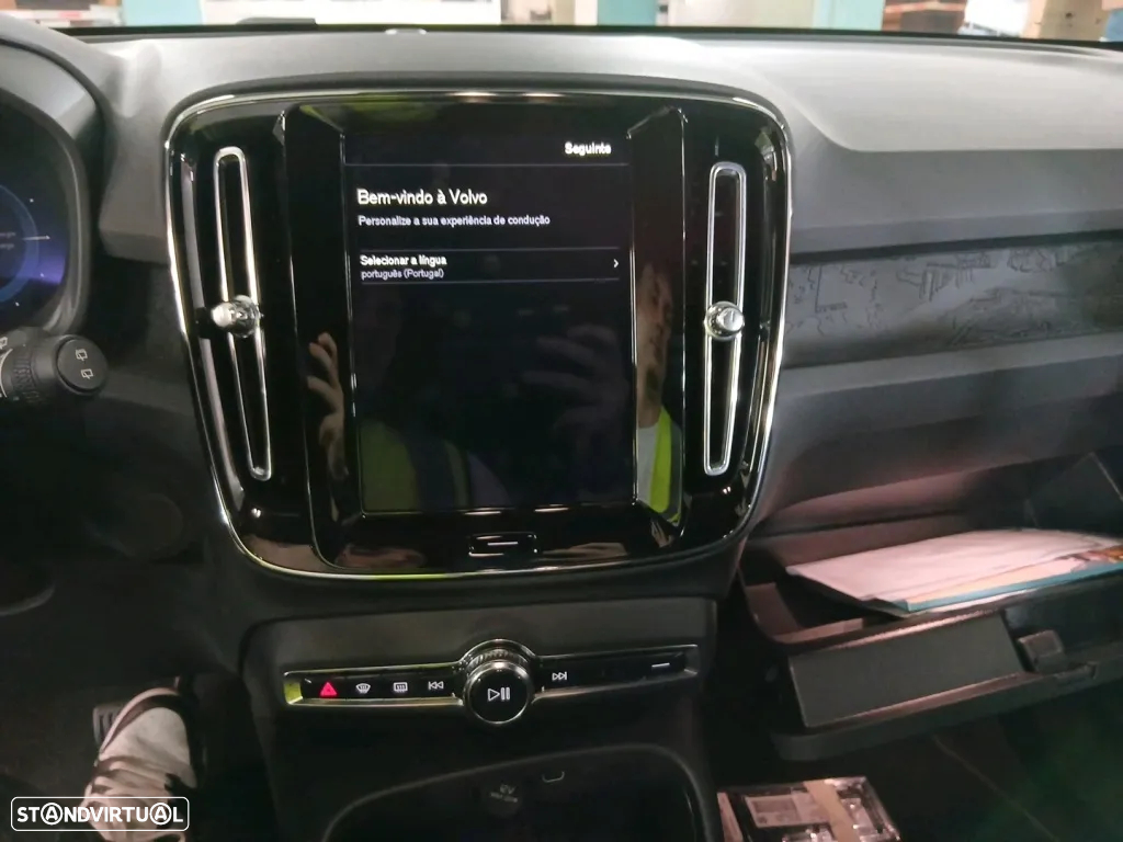 Volvo XC 40 Recharge Core - 6