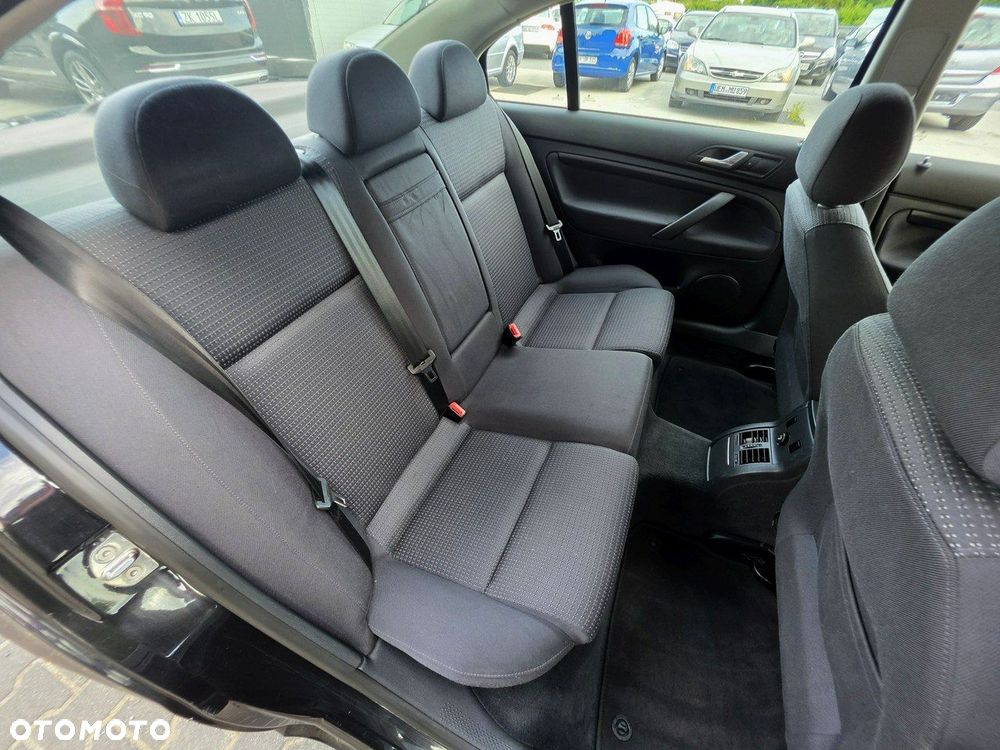 Skoda Superb 2.0 Comfort - 23