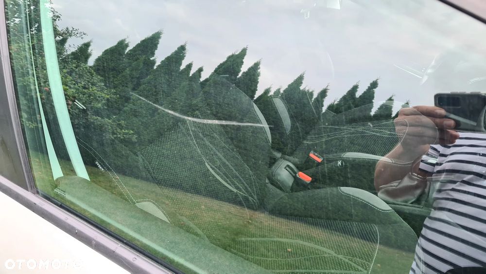 Peugeot 208 1.6 BlueHDi Active - 8