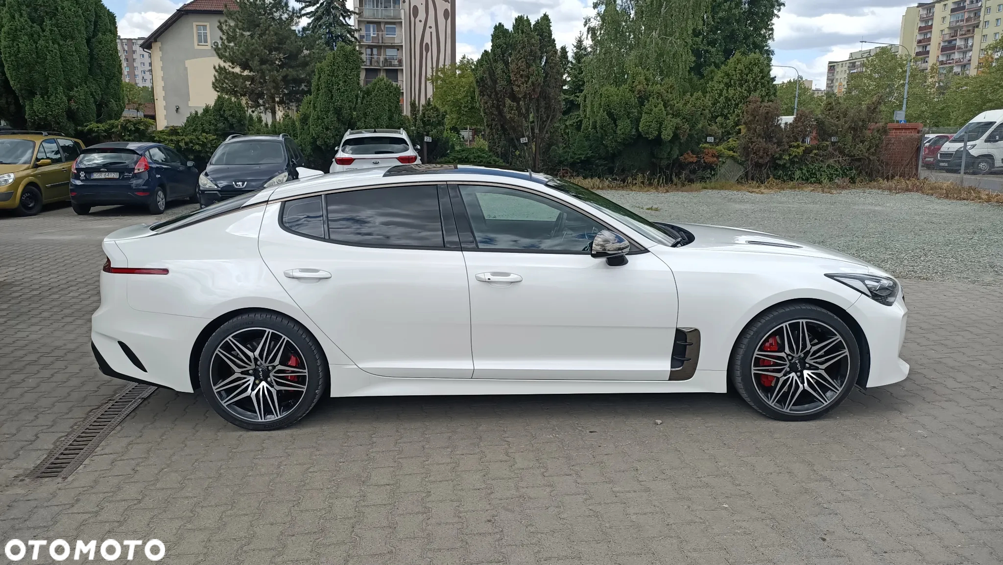 Kia Stinger - 6
