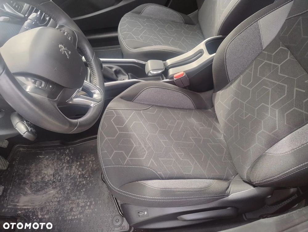 Peugeot 2008 PureTech 110 Stop&Start Style - 18