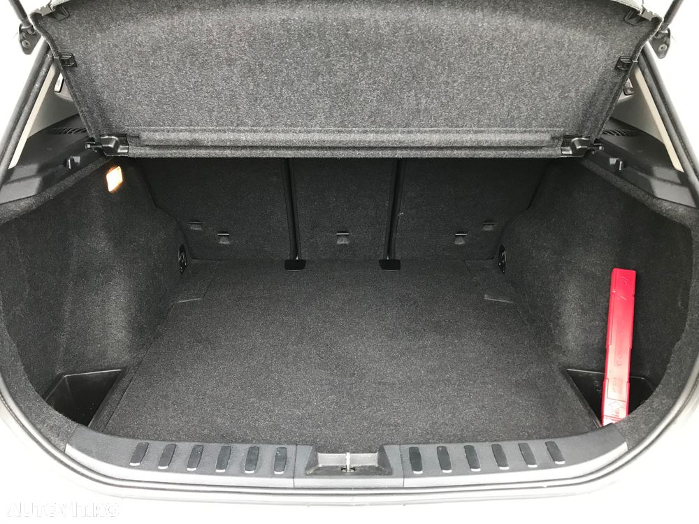 BMW X1 sDrive18d Sport Line - 20