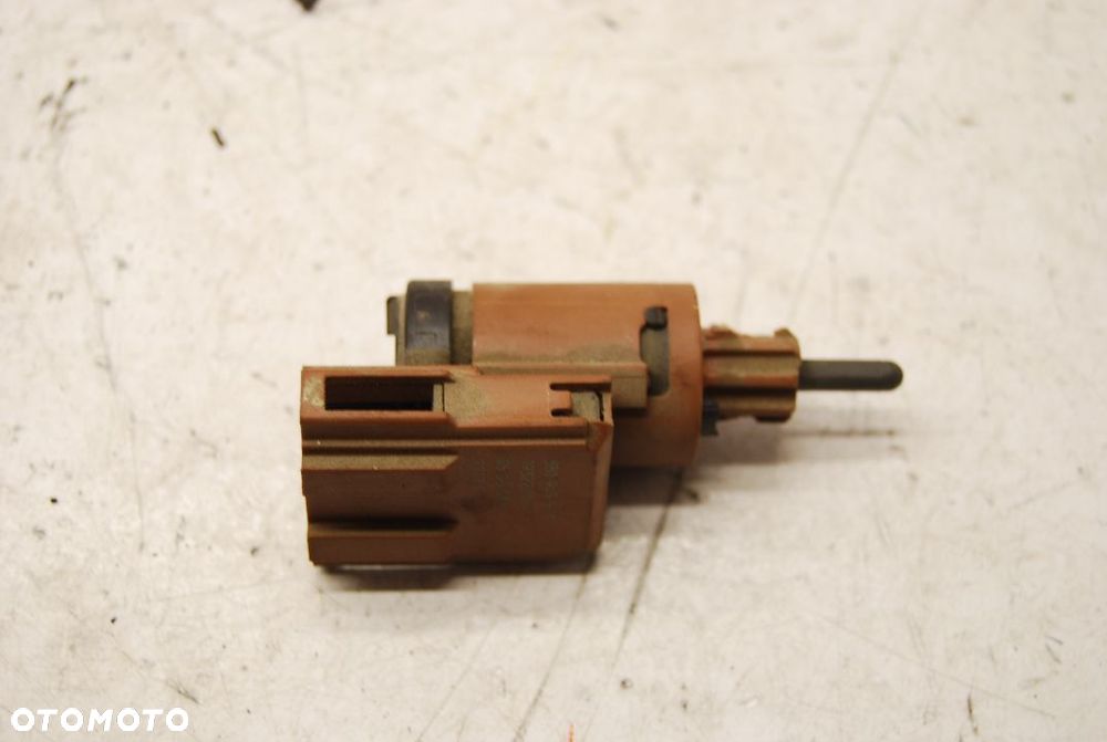 CZUJNIK STOP 3B0945511A 3B0945511 3B0945511B VW GOLF V AUDI SEAT - 3