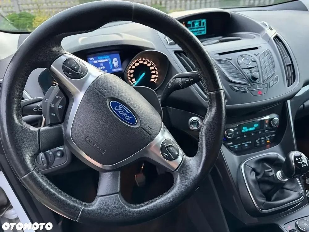 Ford Kuga - 14