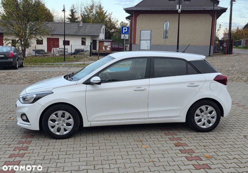 Hyundai i20 - 10