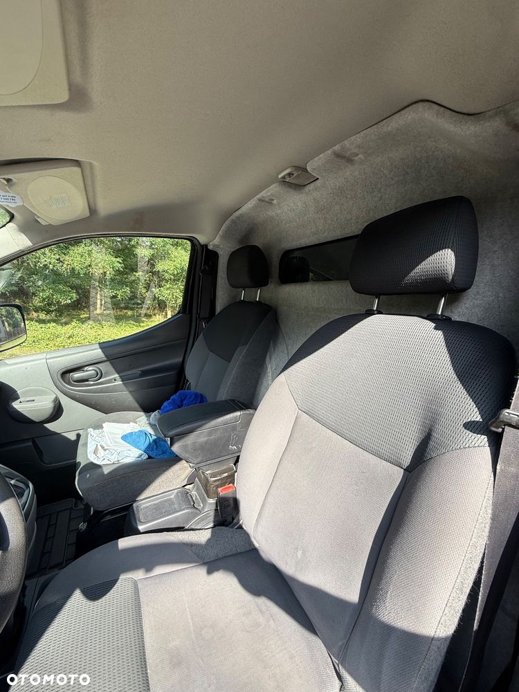 Nissan Nv200 - 14