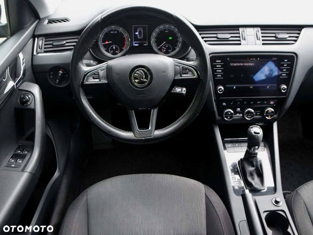 Skoda Octavia 1.5 TSI ACT Style DSG - 20