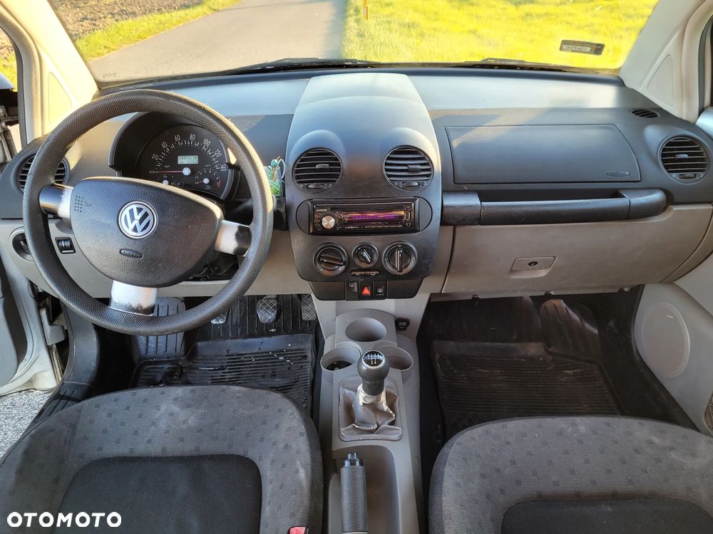 Volkswagen New Beetle 2.0 - 6