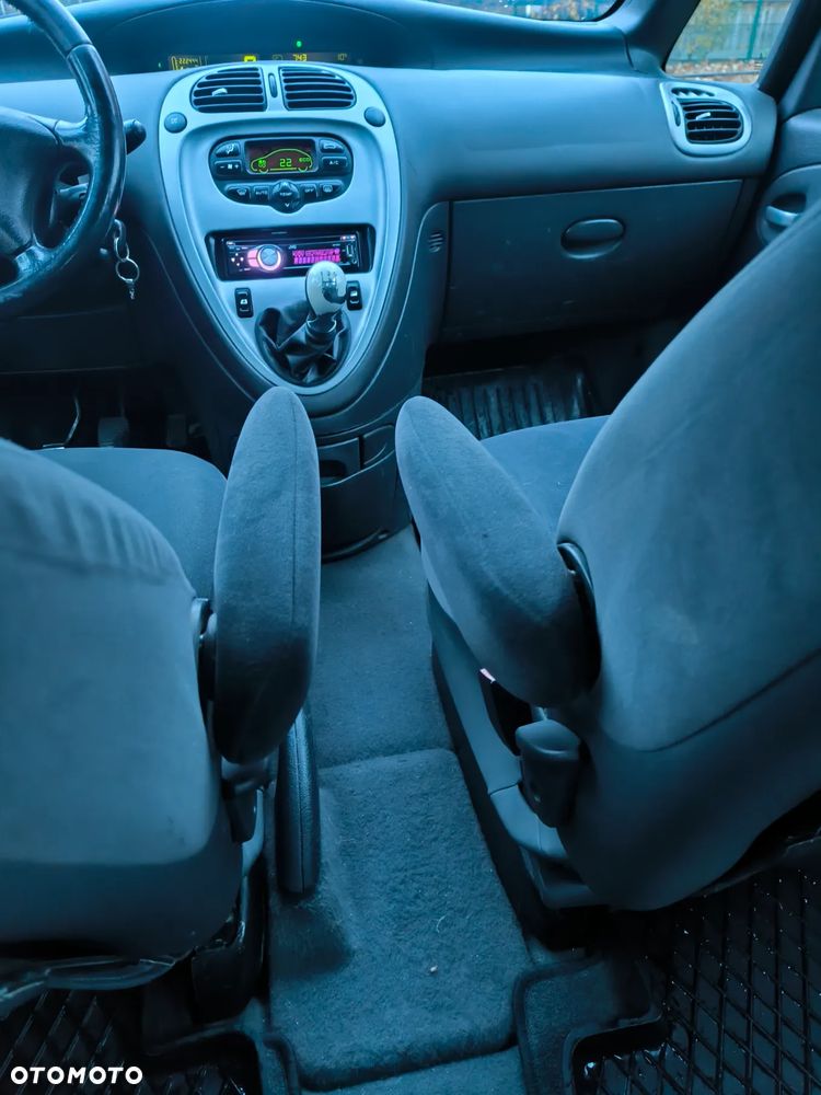 Citroën Xsara Picasso 1.6 HDI Impress - 12