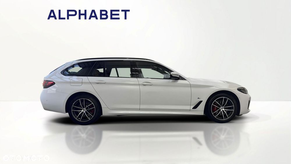 BMW Seria 5 530i xDrive mHEV M Sport sport - 3