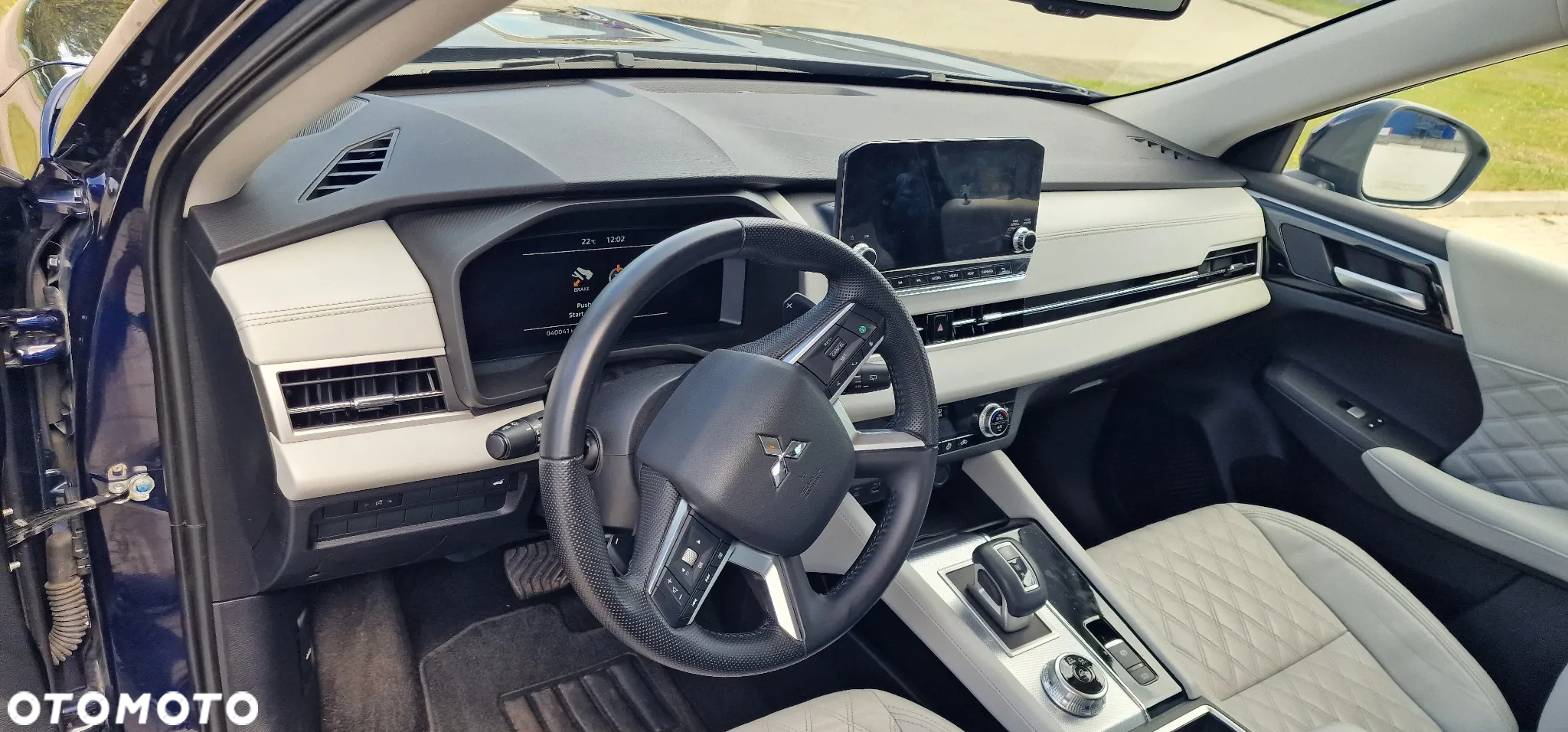 Mitsubishi Outlander - 13