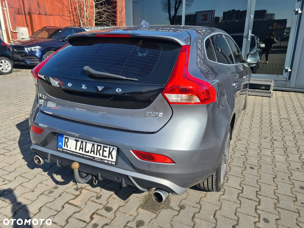 Volvo V40 D3 Drive-E R-Design Kinetic - 6