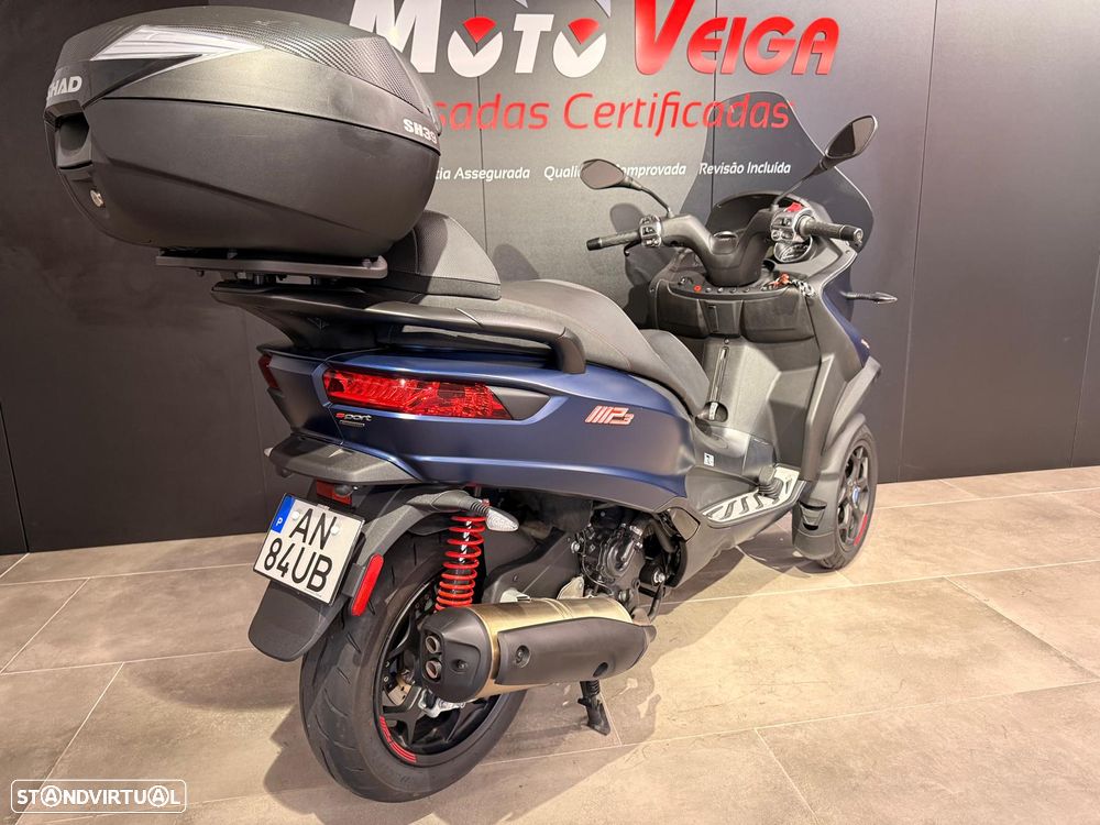 Piaggio MP3 - 11