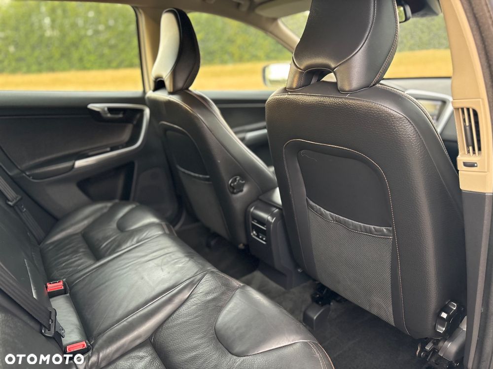 Volvo XC 60 - 11