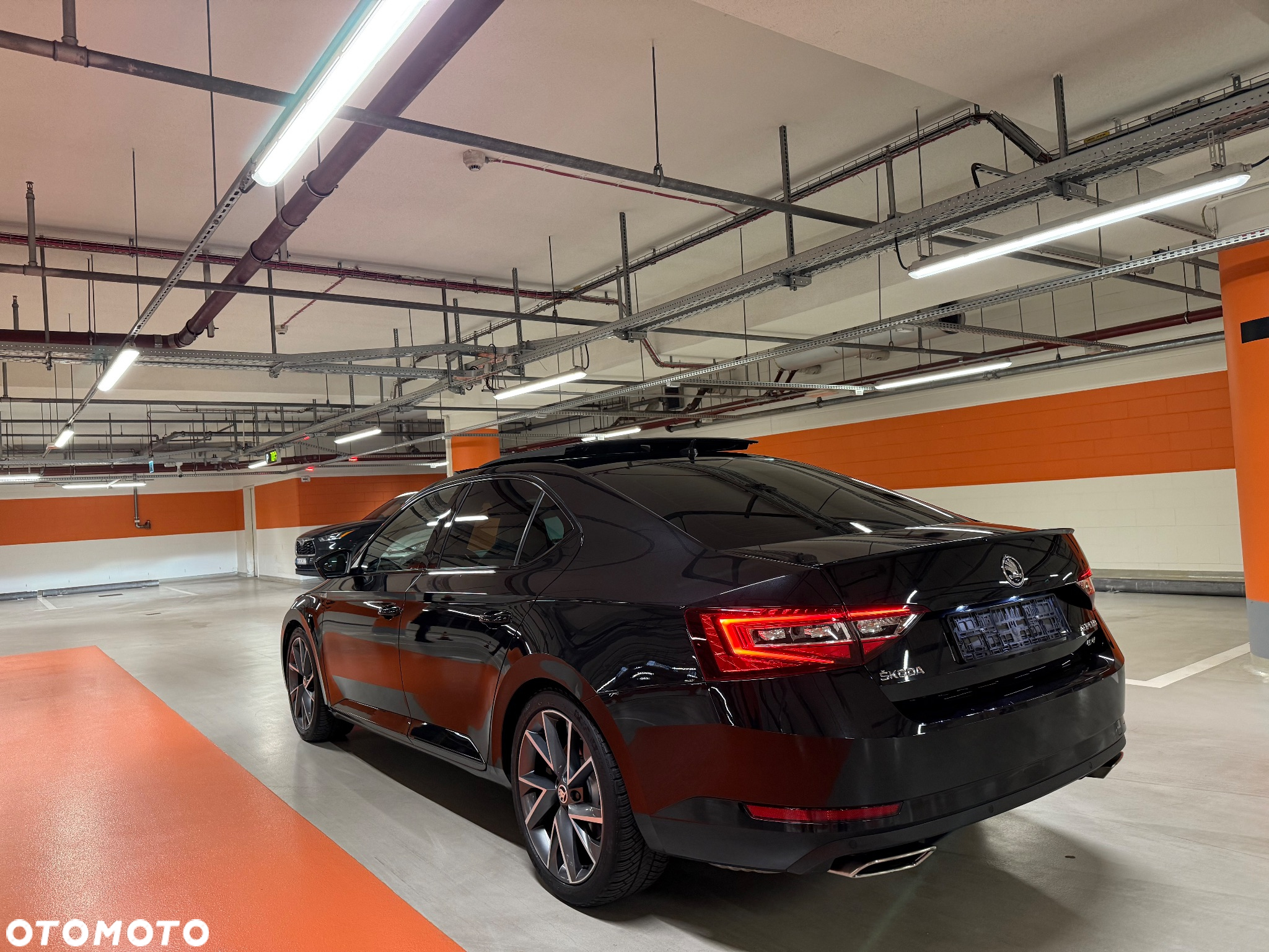 Skoda Superb 2.0 TSI 4x4 Sportline DSG - 8