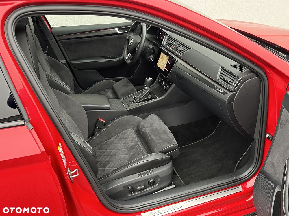 Skoda Superb 2.0 TDI SCR Sportline DSG - 19