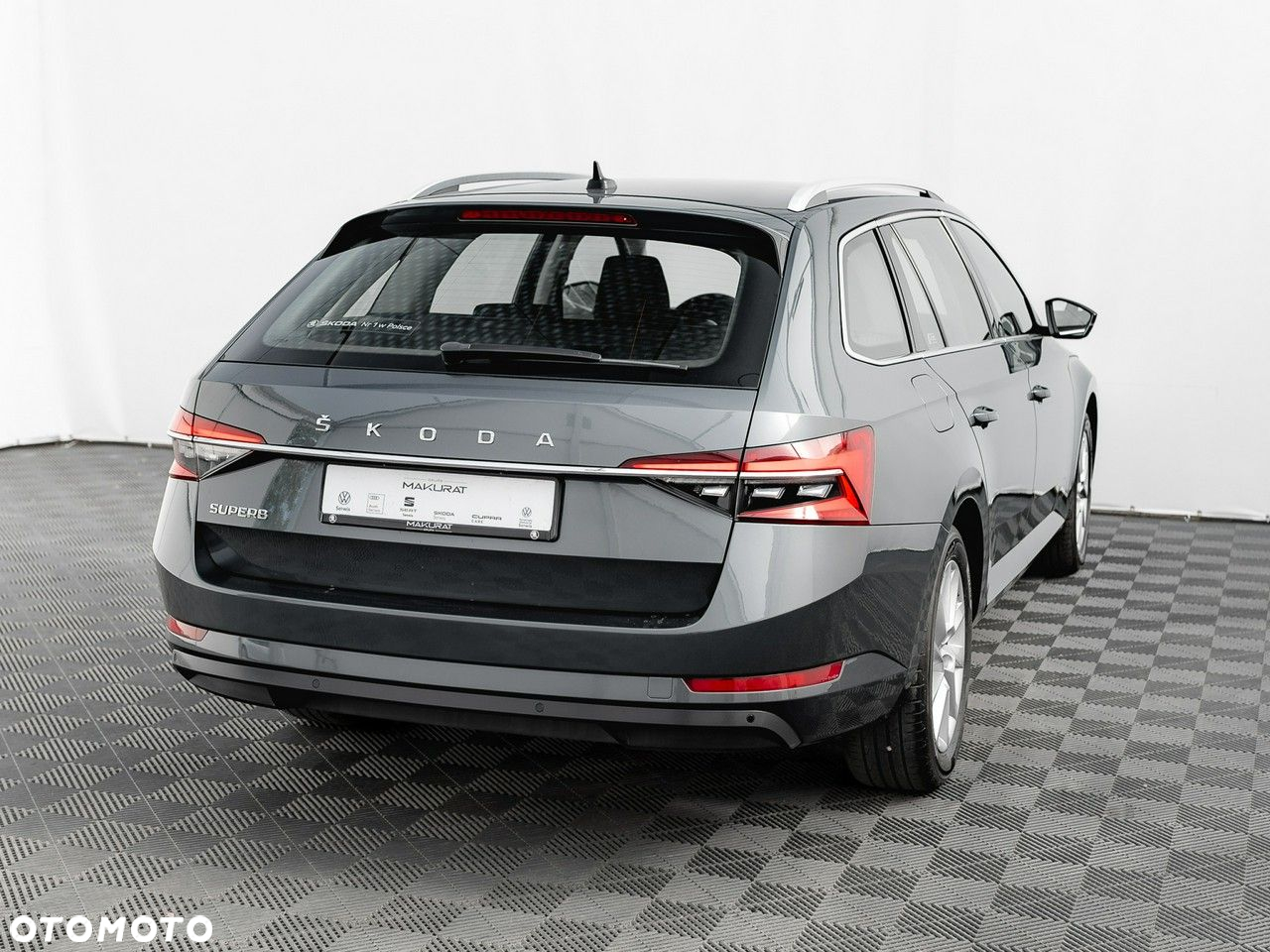 Skoda Superb 2.0 TDI Ambition DSG - 6