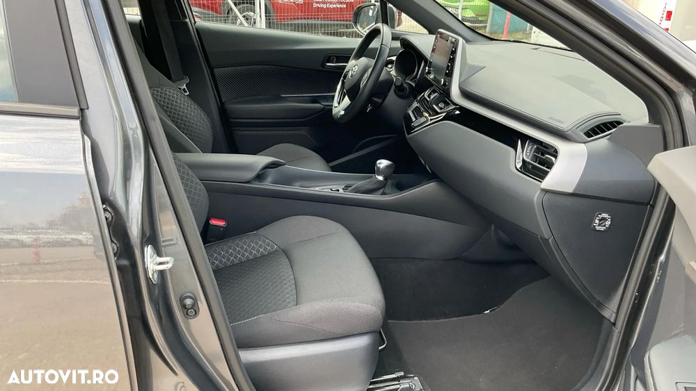 Toyota C-HR 1.8 HSD 122 CP 4x2 CVT Core - 14