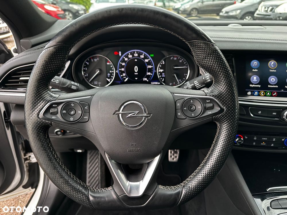 Opel Insignia - 23