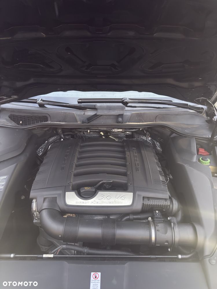 Porsche Cayenne - 6