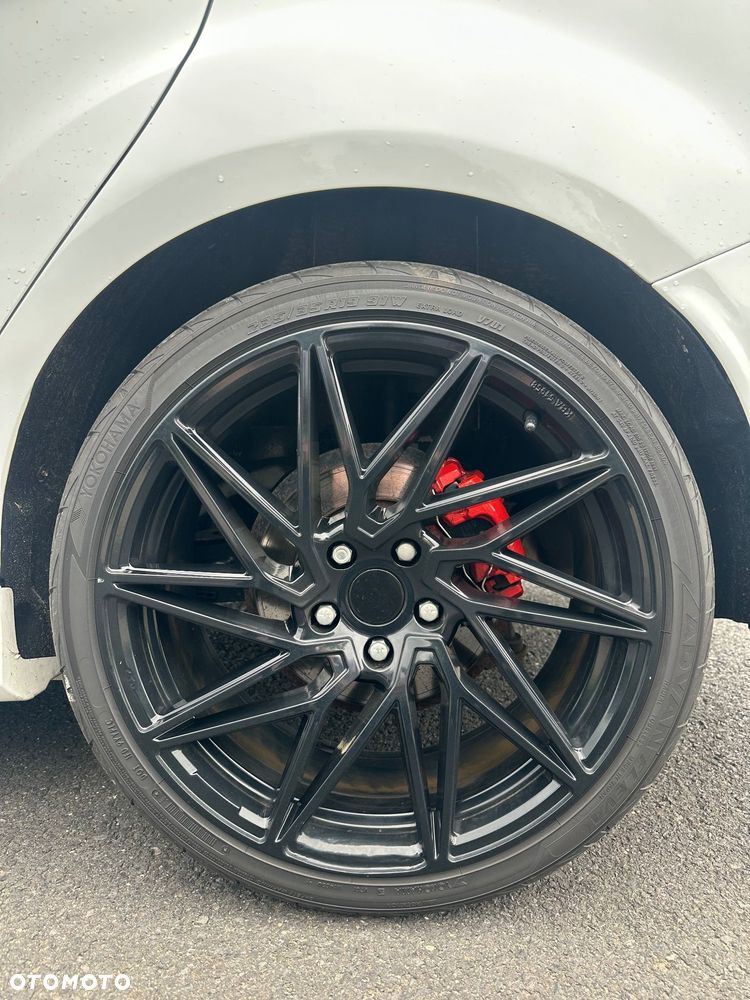Ford Focus 2.0 EcoBoost ST - 24