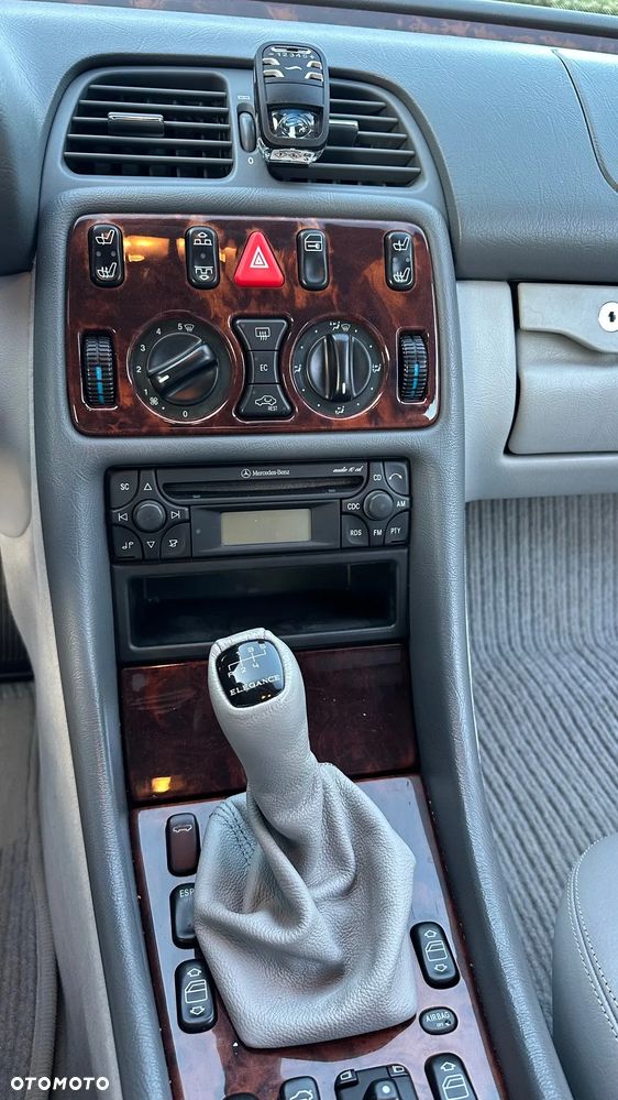 Mercedes-Benz CLK - 13