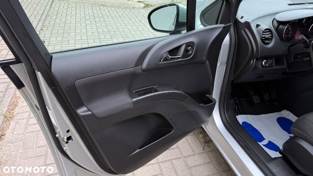 Opel Meriva 1.4 Enjoy - 24