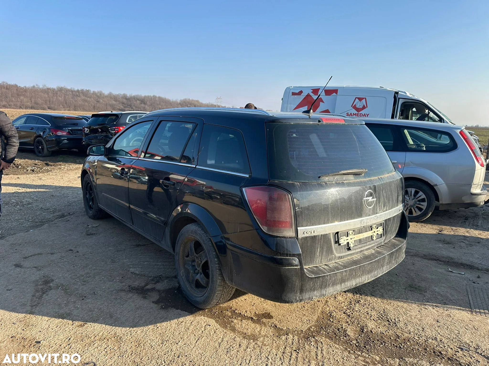 Dezmembrari Opel Astra H 1.7 CDTI / 2007 - 4
