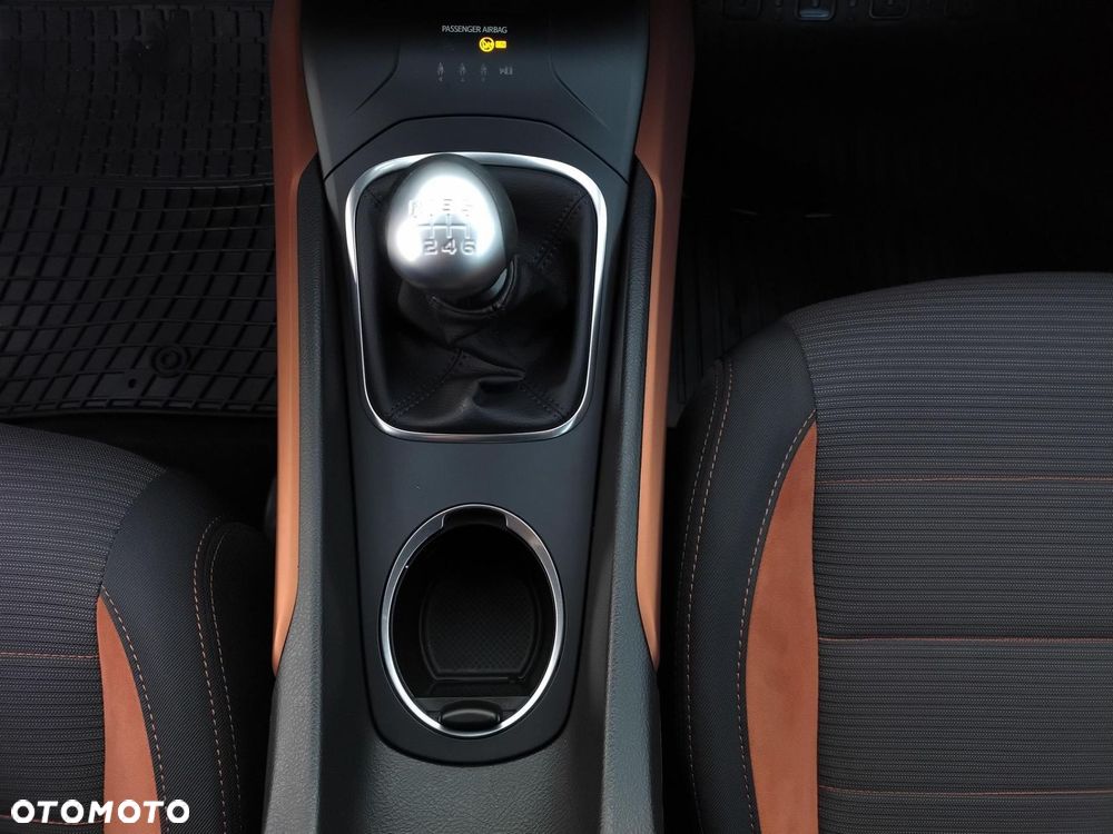 Toyota Avensis 1.8 Premium - 20