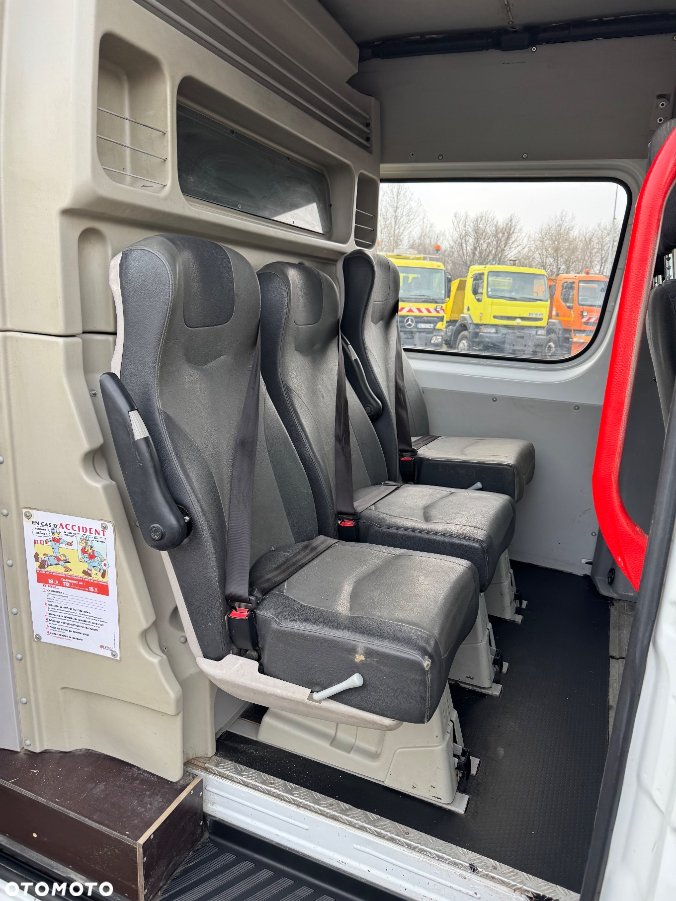Mercedes-Benz Sprinter 2017r. Brygadówka Klima NAVI 2 x Parktronic Przetwornica 230V Belka Sygnalizacyjna Kamera LIFT - 17
