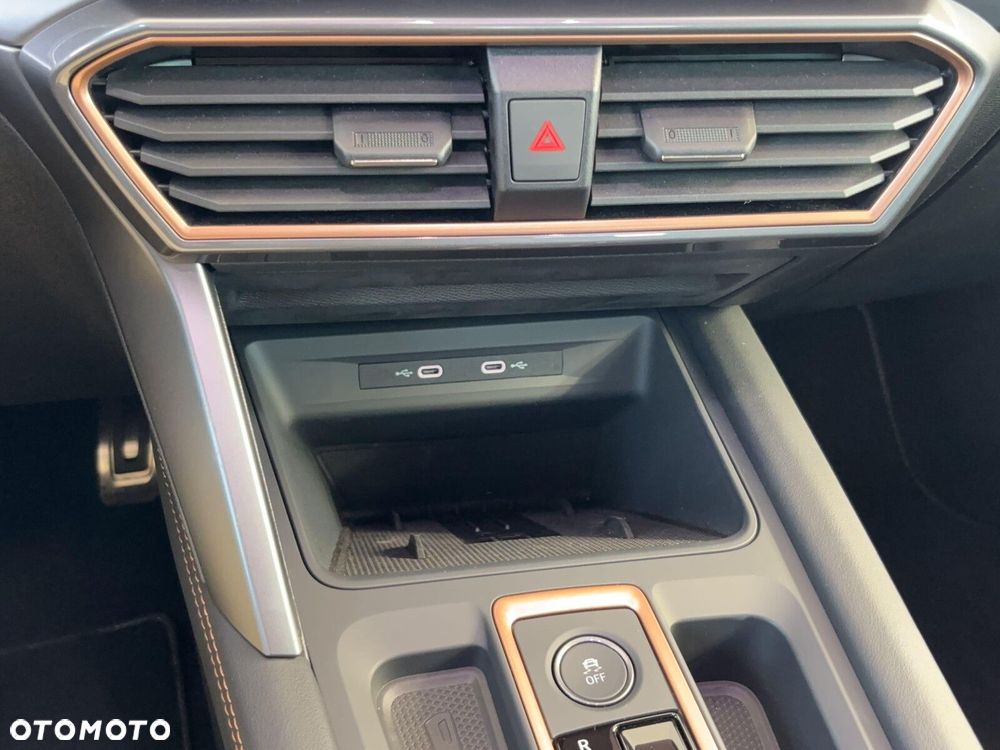 Cupra Leon Sportstourer 1.5 eTSI DSG - 31