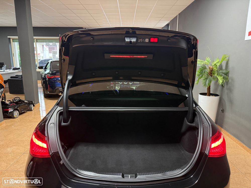 Mercedes-Benz C 300 de AMG Line - 31