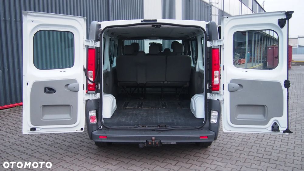 Opel Vivaro L2H1 2.9t - 15