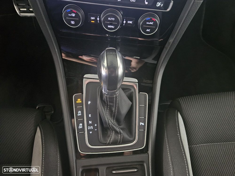 VW Golf R 2.0 TSI OPF 4Motion DSG - 25