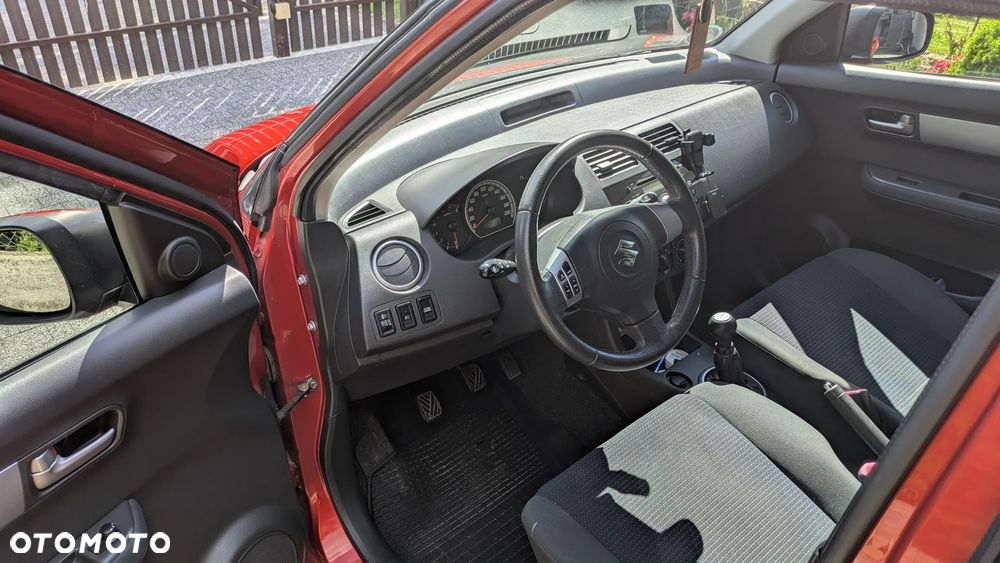 Suzuki Swift - 7
