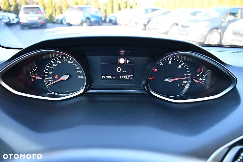 Peugeot 308 BlueHDi 130 EAT8 Stop & Start Allure Pack - 36