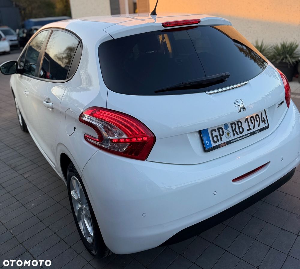 Peugeot 208 82 VTI Allure - 3