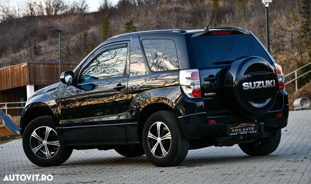 Suzuki Grand Vitara 2.4 Comfort - 5